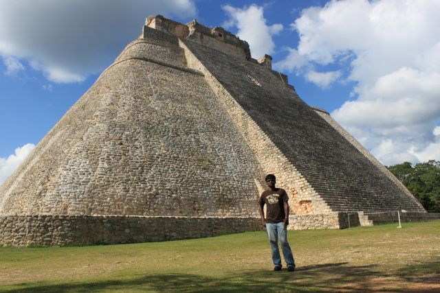 uxmal_pyramid